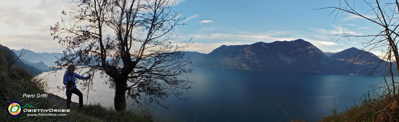 12 Panorama sul lago.jpg